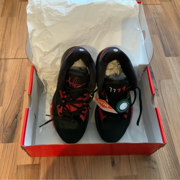 Nike Kyrie Infinity bred size 7 - Picture 3 of 7